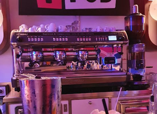 italy/lucca/nightclub/t-caffe