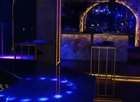 greece/larissa/nightclub/the-jackson-s-luxury