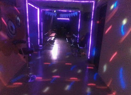 niger/damergou/nightclub/club-923