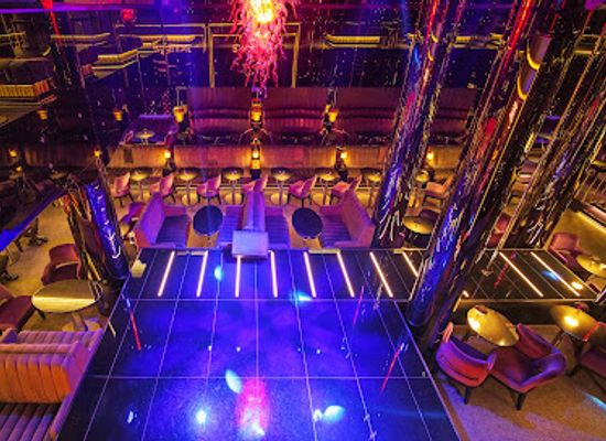 turkiye/izmir/nightclub/sayanora