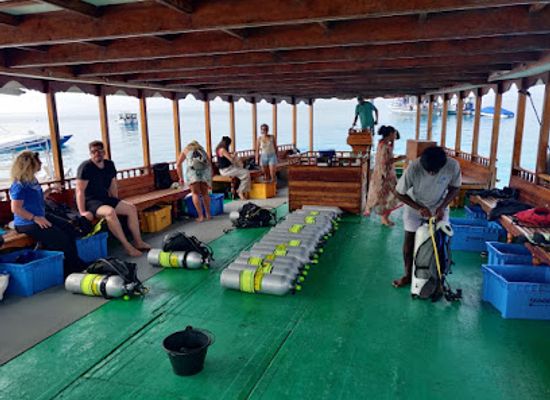 maldives/fulidhoo/nightclub/fulidhoo-dive-water-sports