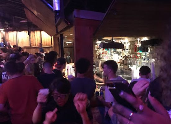 kansas/lawrence/nightclub/jayhawk-cafe