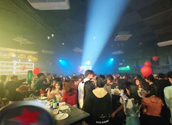 myanmar-burma/sittwe/nightclub/bay-of-sittwe-b-o-s
