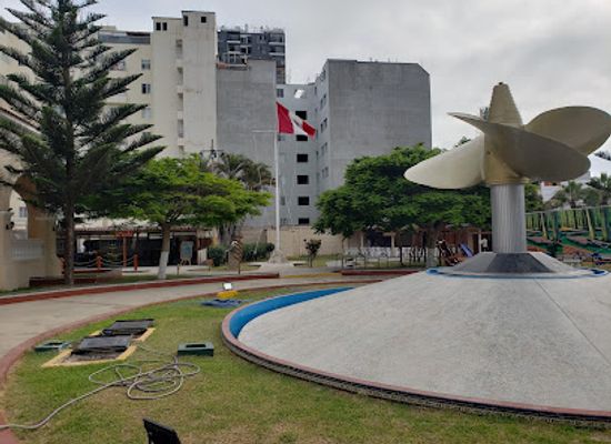 peru/lima/san-miguel/nightclub/club-de-tecnicos-y-oficiales-de-mar-de-la-marina-de-guerra-del-peru