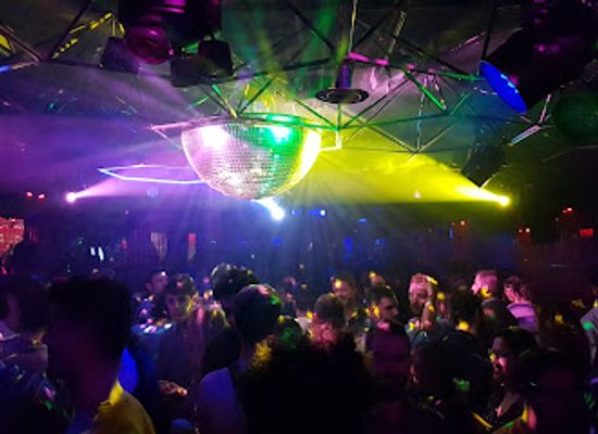 spain/seville/nightclub/holiday-by-obbio-sevilla
