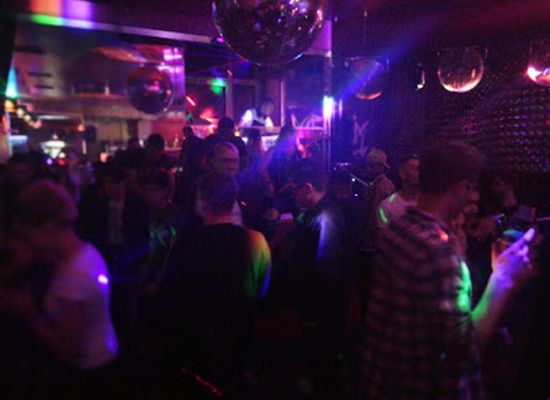 germany/berlin/kreuzberg/nightclub/mundis-club-lounge