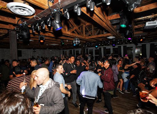 california/long-beach/nightclub/at-the-top