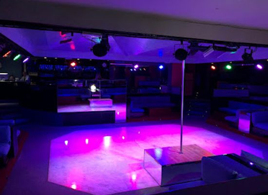 italy/parma/nightclub/papillon