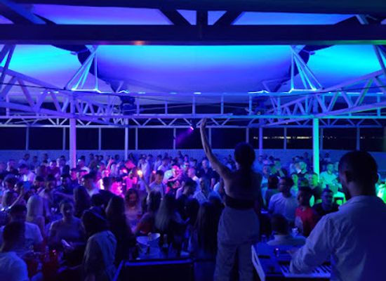 albania/pogradec/nightclub/oro-bianco