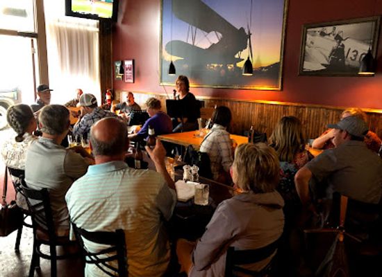 mississippi/grenada/nightclub/molly-s-place-a-bar-grill