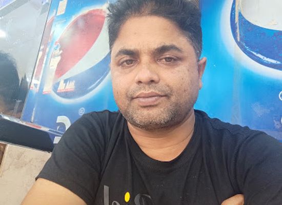 bangladesh/khulna/nightclub/mostak-store