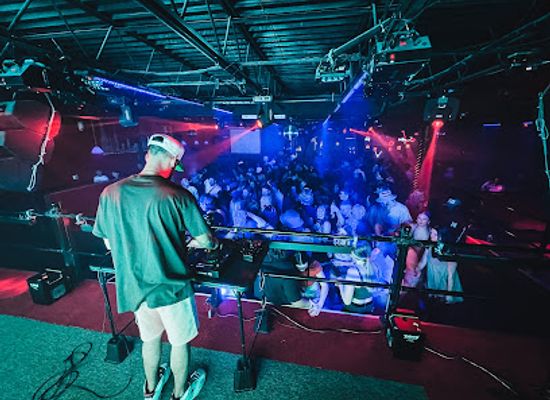 nebraska/panhandle/nightclub/rhythmz-lounge