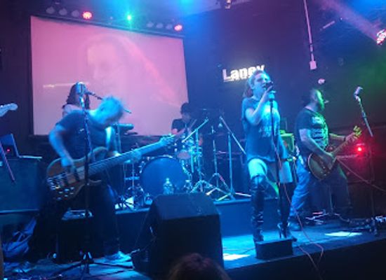 bolivia/lake-titicaca-basin/nightclub/rockers-alive-music-bar