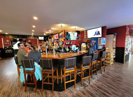maine/bar-harbor/nightclub/dog-pony-tavern