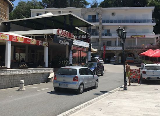 montenegro/ulcinj/nightclub/riva-club