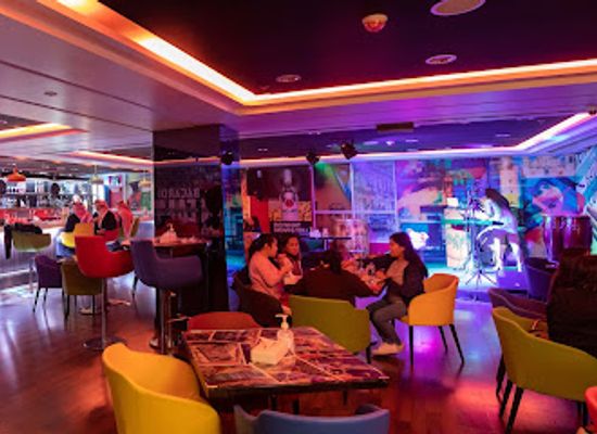 bahrain/manama/nightclub/havana-club-lounge