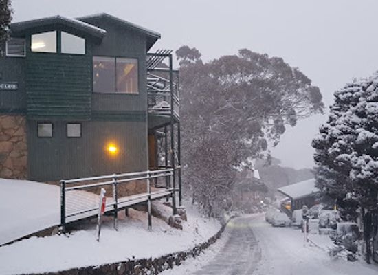 australia/snowy-mountains/nightclub/hi-noon-ski-club