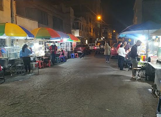 ecuador/chimborazo-region/nightclub/los-agachaditos-de-la-carabobo