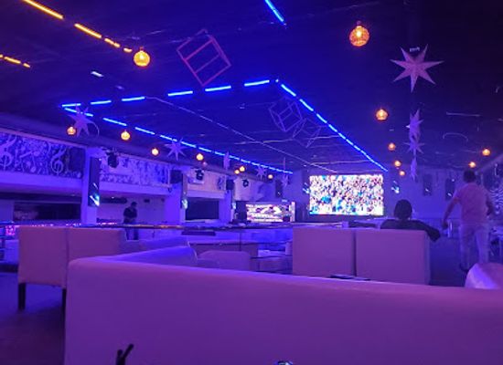 morocco/casablanca/nightclub/white-dream