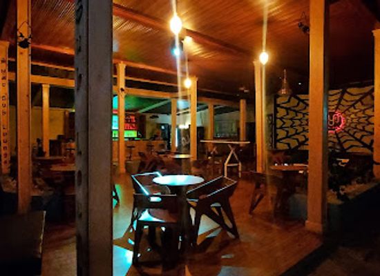 ethiopia/bahir-dar/nightclub/mac-sub-lounge
