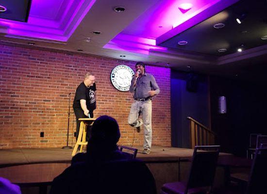 canada/niagara-falls/fallsview/nightclub/yuk-yuk-s-niagara-falls-comedy-club