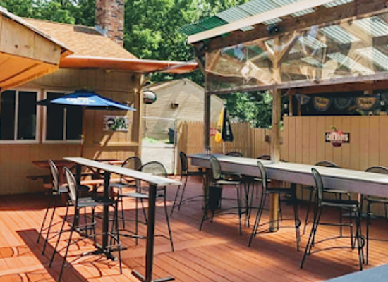 connecticut/meriden/nightclub/dawg-house-bar-grill