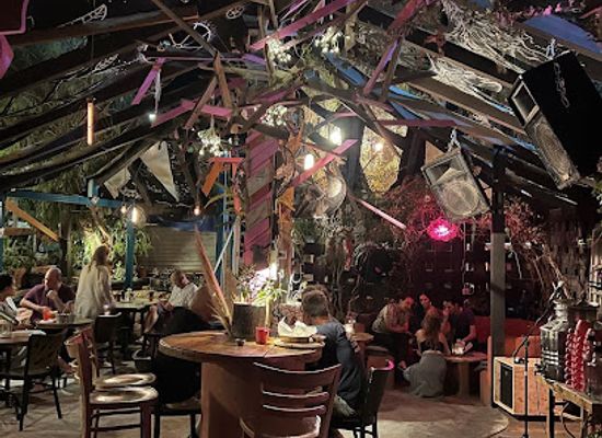 israel/negev-desert/nightclub/habereh-pub