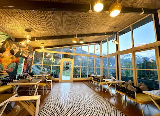 india/manali/old-manali/nightclub/urban-monk-highest-cafe-n-lounge-of-manali
