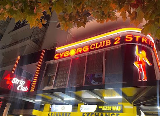 albania/durres/nightclub/club-shqiponja-strip