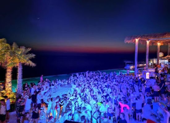 greece/cyclades/nightclub/pathos-club-restaurant