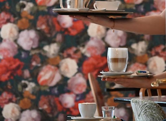 switzerland/engelberg/nightclub/livingroom-by-bt