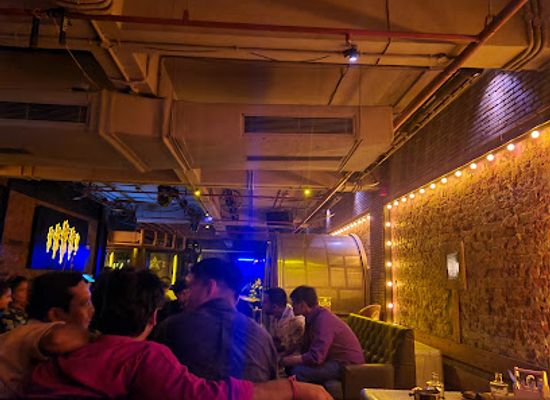 india/delhi/nightclub/excuse-me-boss