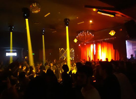 brazil/recife/nightclub/villarena-country-pub