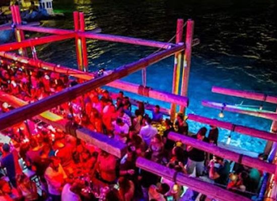 greece/samos/nightclub/blue-club