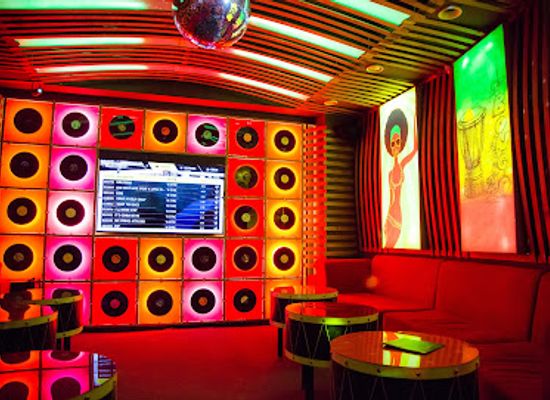 hungary/central-hungary/nightclub/blue-bird-karaoke-rooms
