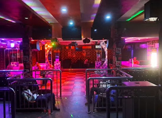 guinea/faranah/nightclub/komarala-night-club
