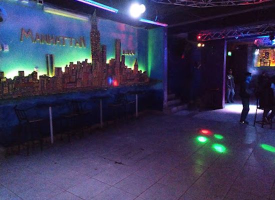 peru/sacred-valley/nightclub/manhattan-disco