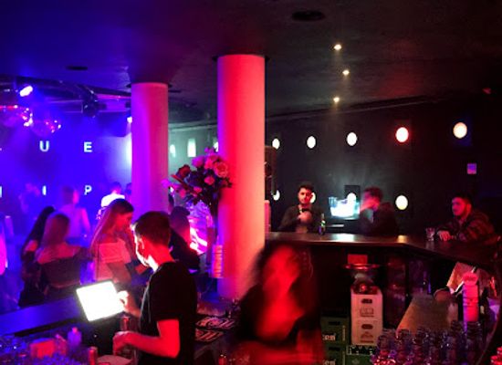 austria/karwendel/nightclub/blue-chip