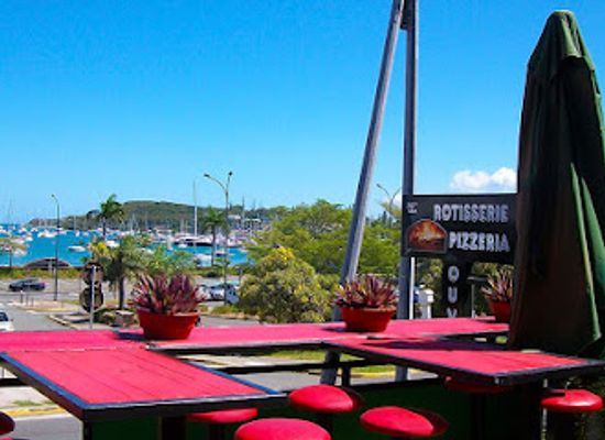 new-caledonia/poum/nightclub/bar-70-s