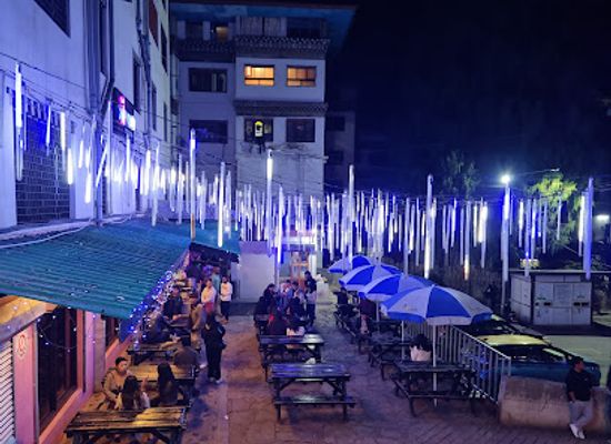 bhutan/eastern-bhutan/nightclub/viva-city