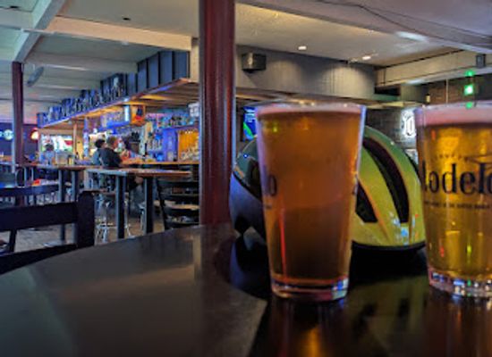washington/bellevue/crossroads/nightclub/off-the-rails-sports-pub