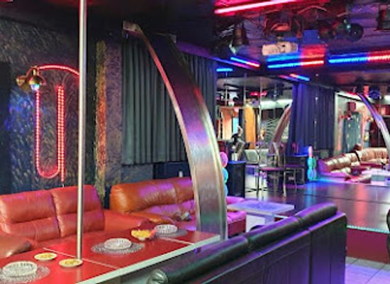 germany/black-forest/nightclub/night-club-klein-paris-inh-helmut-bergthal