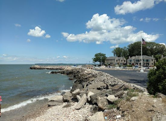 ohio/firelands/nightclub/hidden-beach-bar