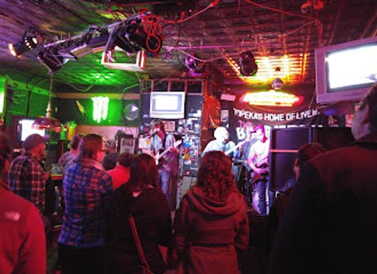 kansas/topeka/nightclub/the-legendary-boobie-trap-bar-est-1993