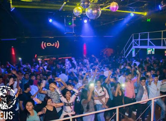 argentina/cafayate/nightclub/zeus-multiespacios-cafayate