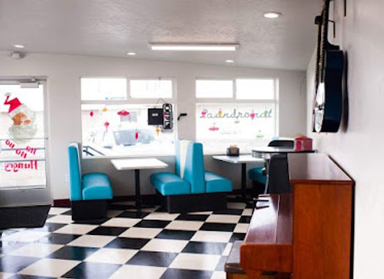 utah/blanding/nightclub/patio-diner