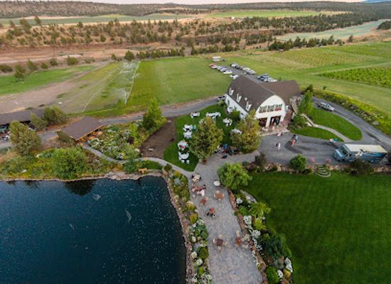 oregon/lake-county/nightclub/faith-hope-charity-vineyards