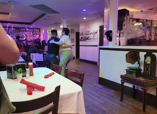 florida/homestead/nightclub/city-hall-bistro-martini-bar