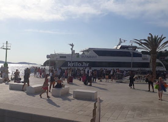 croatia/hvar/nightclub/hvar-pub-crawl