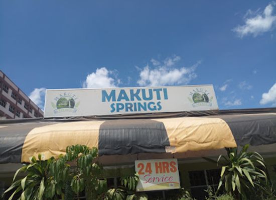 kenya/elgeyo-escarpment/nightclub/makuti-restraunt